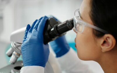 How Phase Contrast Microscopy Helps Patients See and Treat Gum Disease